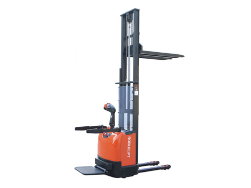 全電動(dòng)堆高車--CLB 系列